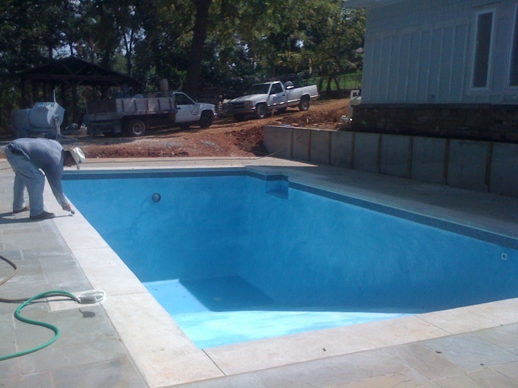Painting And Plastering Your Pool